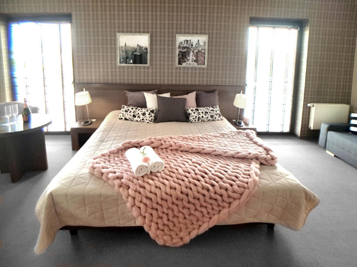 Hotel Willanova Lublino Esterno foto