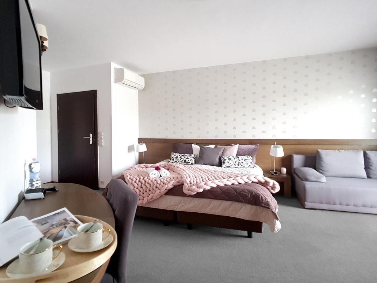 Hotel Willanova Lublino Esterno foto